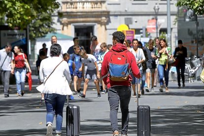 Turistas en Valladolid, en una imagen de archivo.