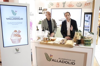 El presidente de la Diputación de Valladolid, Conrado Íscar, presenta el X Aniversario de Alimentos de Valladolid