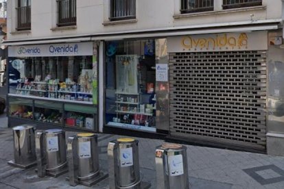 Perfumerías Avenida, en la calle Bajada de la Libertad