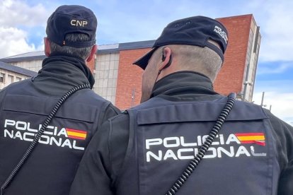 Agentes de la Policía Nacional