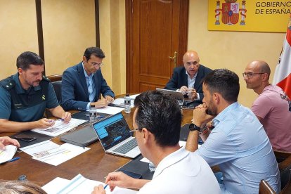 La Subdelegación del Gobierno coordina con los municipios la seguridad en los puntos de observación del eclipse