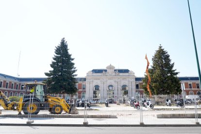 Fachada de la estación de trenes de Valladolid - Campo Grande en obras.