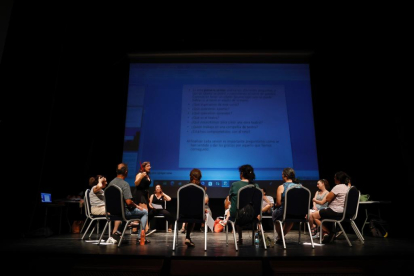 Taller 'Hacia la comedia va' dentro de las actividades de 'El Clasiquillo' de Olmedo.- PHOTOGENIC