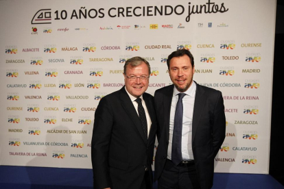 El a alcalde de León, Antonio Silván y el alcalde de Valladolid,Óscar Puente, asisten a la Asamblea de Ciudades AVE.-ICAL