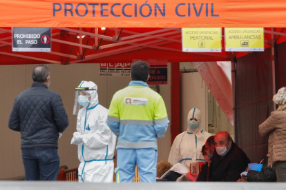 Hospital Clínico de Valladolid durante la pandemia del coronavirus. -JUAN MIGUEL LOSTAU.