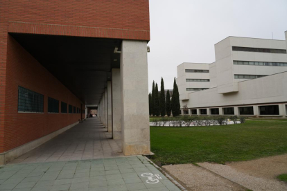 Campus universitario Miguel Delibes en Barrio Belén. - J.M. LOSTAU
