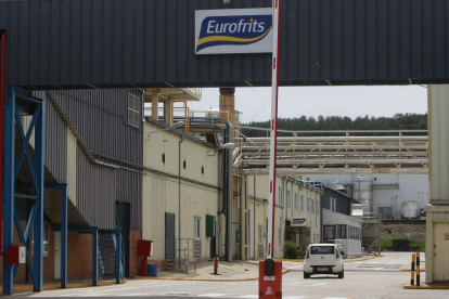 Imagen de la entrada principal de la empresa Eurofrits, en el polígono de Villalonquéjar, en Burgos-RAÚL G. OCHOA