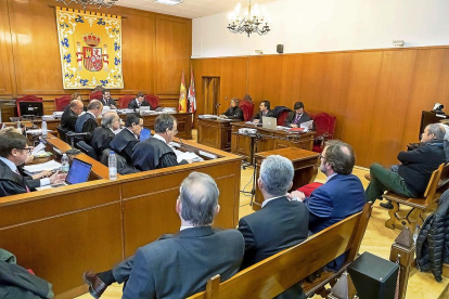 Una de las sesiones del juicio por las prejubilaciones de Caja Segovia celebrado en la Audiencia provincial.-ICAL