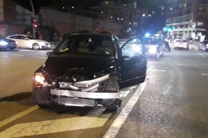 Accidente en Isabel La Católica.-@PoliciaVLL