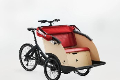 Modelo de Triobike Taxi CL que se incorporará al suministro de bicicletas de Auvasa. -BEEBIKE