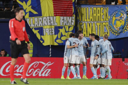 Jugadores celtistas festejan uno de los goles al Villarreal.-LALIGA