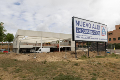Construcción de un supermercado Aldi en Arroyo de la Encomienda. PHOTOGENIC