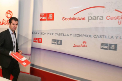 El secretario general del PSOE de Castilla y León, Luis Tudanca, preside la Permanente del PSCyL-Ical