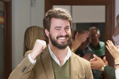 Juan García-Gallardo celebra los resultados electorales de Vox en Valladolid. -ICAL