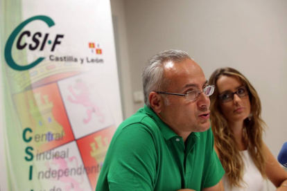 La presidenta del sector de Enseñanza de CSI-F en Castilla y León, Isabel Madruga, informa del inicio del curso escolar-Ical