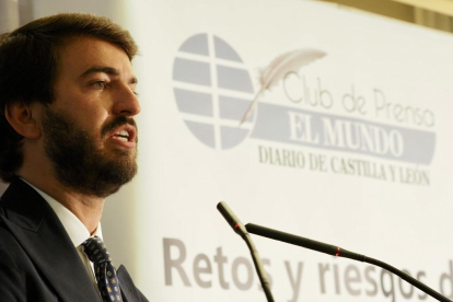 Juan García-Gallardo, en el Club de Prensa de El Mundo de Castilla y León.-PHOTOGENIC