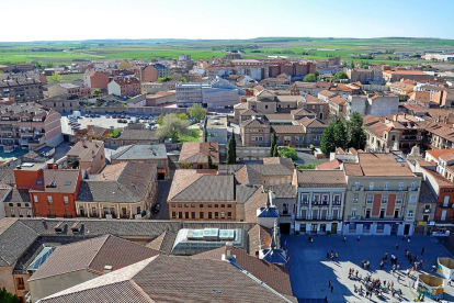 Parte del casco histórico de Medina del Campo, visto desde lo alto de la torre de la Colegiata de San Antolín. - E.M.