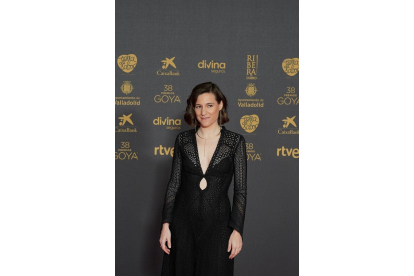 Carla Simón en la alfombra roja de la 38 edición de los Premios Goya en Valladolid. -ICAL