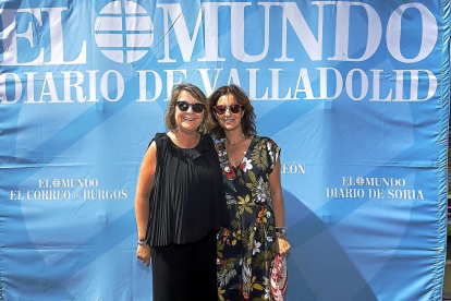 Teresa Gutiérrez y Marta Rodríguez (prensa del Ayuntamiento de León).