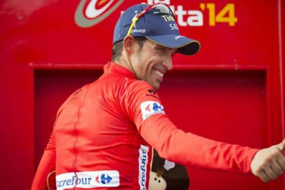Alberto Contador mantiene el liderato en la ronda española.-Foto: AFP / JAIME REINA