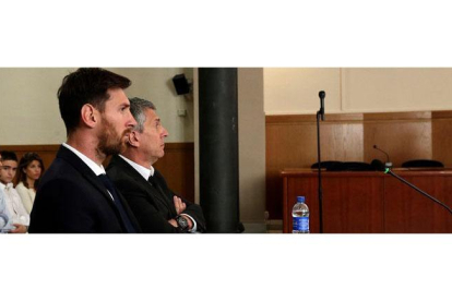 Leo Messi, en junio, a su llegada a la Audiencia de Barcelona para asistir al juicio.-RICARD CUGAT