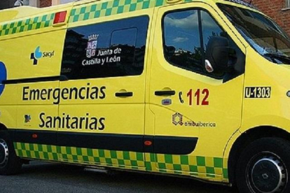 Tres heridos, uno de ellos grave, en un choque entre dos vehículos en Pedrosillo el Ralo.-E.M.