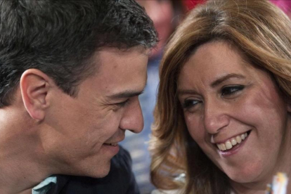 Pedro Sánchez y Susana Díaz, en marzo del 2015 durante un mitin en Vicar (Almería).-AFP