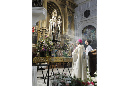 Misa en honor a la Virgen de Carmen de Extramuros. Archivalladolid