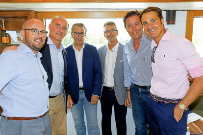 Carlos Damasco, José Antonio Arias (El Mundo), Jorge Moreta (Fundación Siglo), Roberto Sanz (Vinos Matarromera), Luis Barcenilla (Fundación UEMC) y Alfonso Gadea (Vacolba).