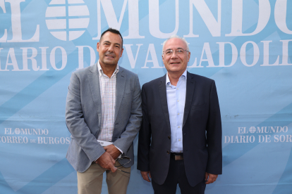 Agustín García y Josep Villalonga en la caseta de Ferias de EL MUNDO./ PHOTOGENIC