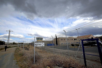 Imagen del Centro Penitenciario de Brieva, ubicado en la capital abulense.-ICAL
