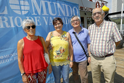 Carmen Lozano, Marga García Miguel Ángel Miró y José Luis Díez (Federación de Asociaciones Vecinales).