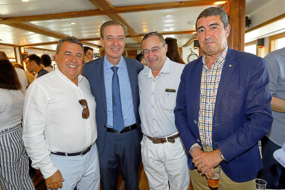 José Manuel Barrio (Alcalde de Arroyo), Germán Barrios(CES), Julio Fernández (Alcalde Pajares de los Oteros y Pablo Lago (Director de El Mundo de Castilla Y león).