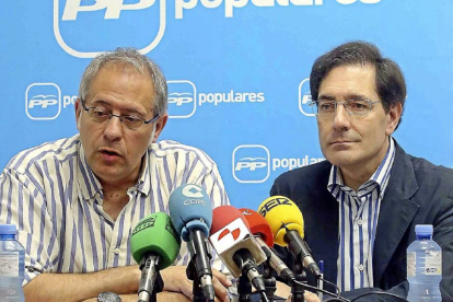 José Antonio Martínez Bermejo y Jesús Enríquez en una rueda de prensa.-Ical