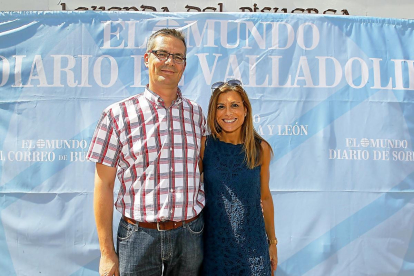 Javier Calvo (alcalde de Valoria la Buena) y Carolina Quintana