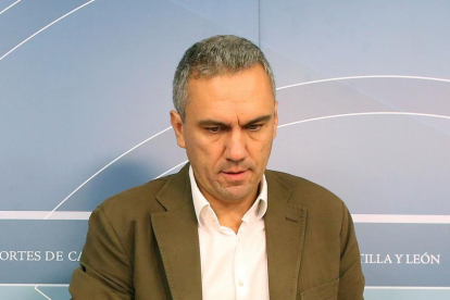 El presidente del Grupo Parlamentario Socialista, Javier Izquierdo.-RUBÉN CACHO / ICAL