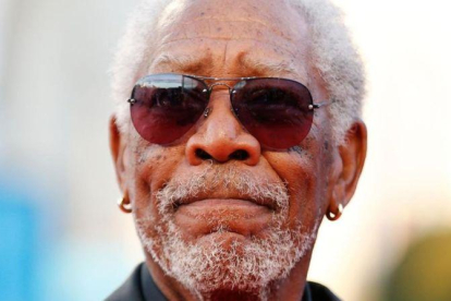Morgan Freeman posa en el festival de Dauville, donde le rindieron un emotivo homenaje el pasado septiembre.-AP / CHARLY TRIBALLEAU