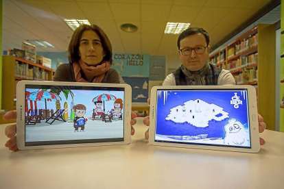 Ángela Rivada y Jerónimo Hinojosa en la biblioteca Adolfo Miaja de la Muela de Valladolid.-PHOTOGENIC / PABLO REQUEJO