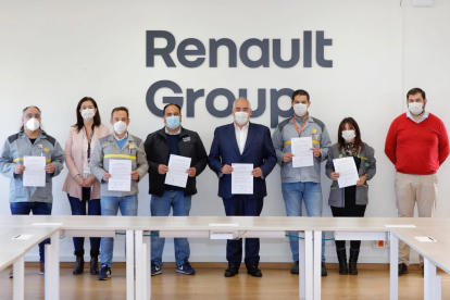 La dirección de Renault España y todas las organizaciones que componen la representaci?n de los trabajadores (UGT, CCOO, SCP, CGT y TU) firman un manifiesto conjunto a favor de la diversidad y la inclusión