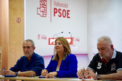 La secretaria general del Psoe de Valladolid, Teresa López, preside la reunión de la Ejecutiva Provincial del Psoe-ICAL
