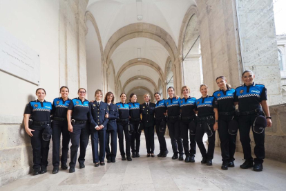 Conmemoración de los 50 años de la incorporación de las mujeres a la Policía Municipal.