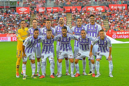El ‘once’ del Real Valladolid en su regreso a Primera  con once jugadores del pasado año.-PHOTO-DEPORTE