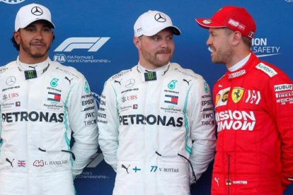 Lewis Hamilton, Valtteri Bottas y Sebastian Vettel, los más veloces en la quali de Baku.-REUTERS / MAXIM SHEMETOV