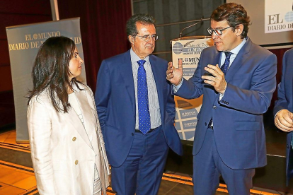 Soledad Ulibarri, José Luis Ulibarri y Fernández Mañueco.