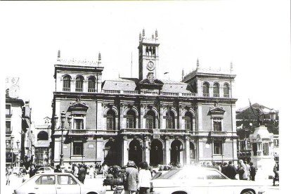 Vista de la plaza Mayor en 1979. -ARCHIVO MUNICIPAL VALLADOLID