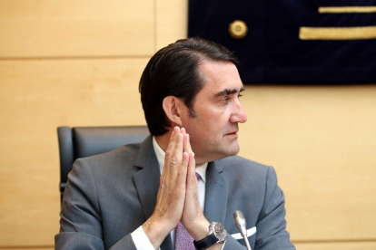 El consejero de Fomento y Medio Ambiente, Juan Carlos Suárez-Quiñones-ICAL