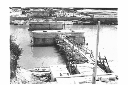 Puente del Poniente en 1955. -ARCHIVO MUNICIPAL VALLADOLID
