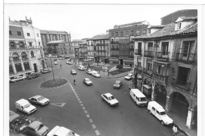 Plaza de la Rinconada en los años 80. -ARCHIVO MUNICIPAL VALLADOLID