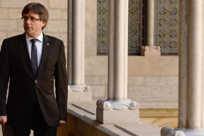 Carles Puigdemont tras su comparecencia.-AFP / JOSEP LAGO