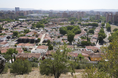 Vista panorámica del barrio Girón en la actualidad. J. M. LOSTAU